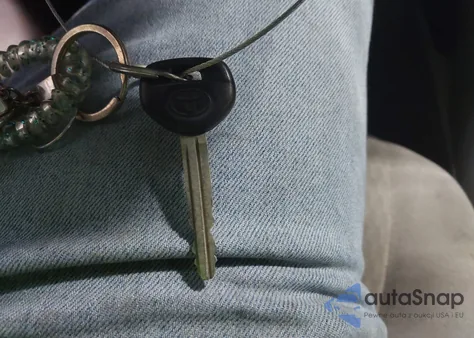 2010 Toyota Highlander Base V6 from USA, damaged, VIN 5TDBK3EH3AS011365